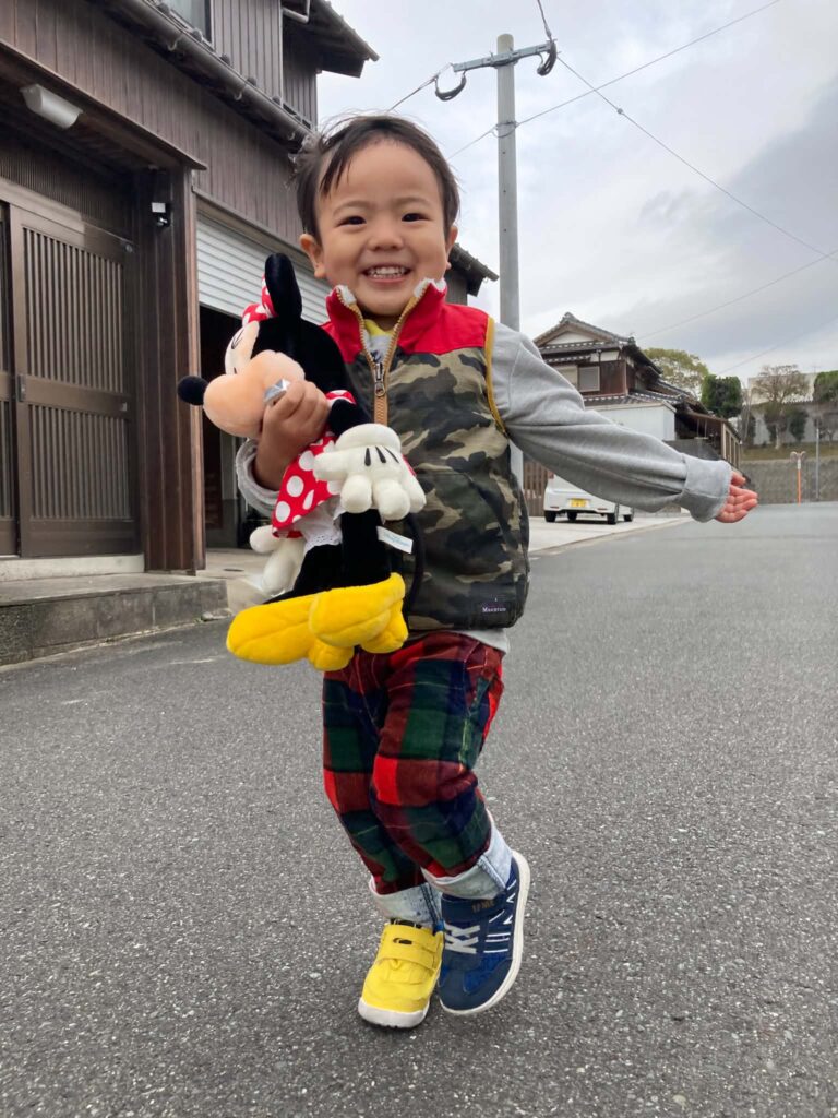 右と左と靴が違う